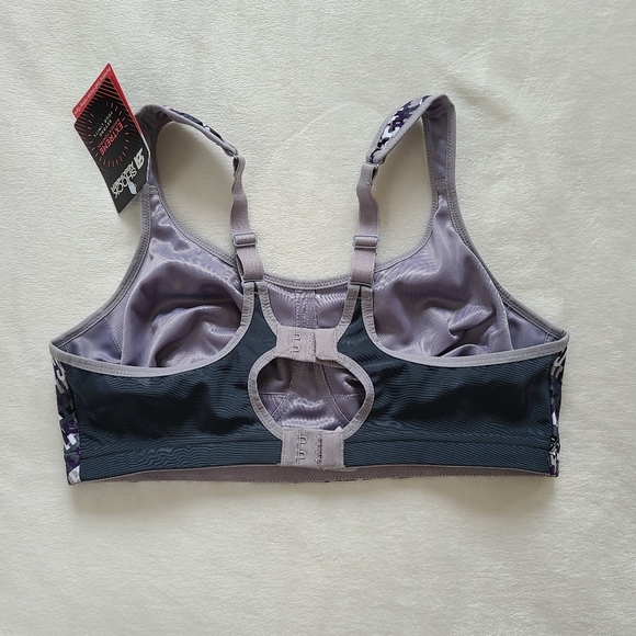 Shock Absorber Multi Sports bra - Picture 2 of 4